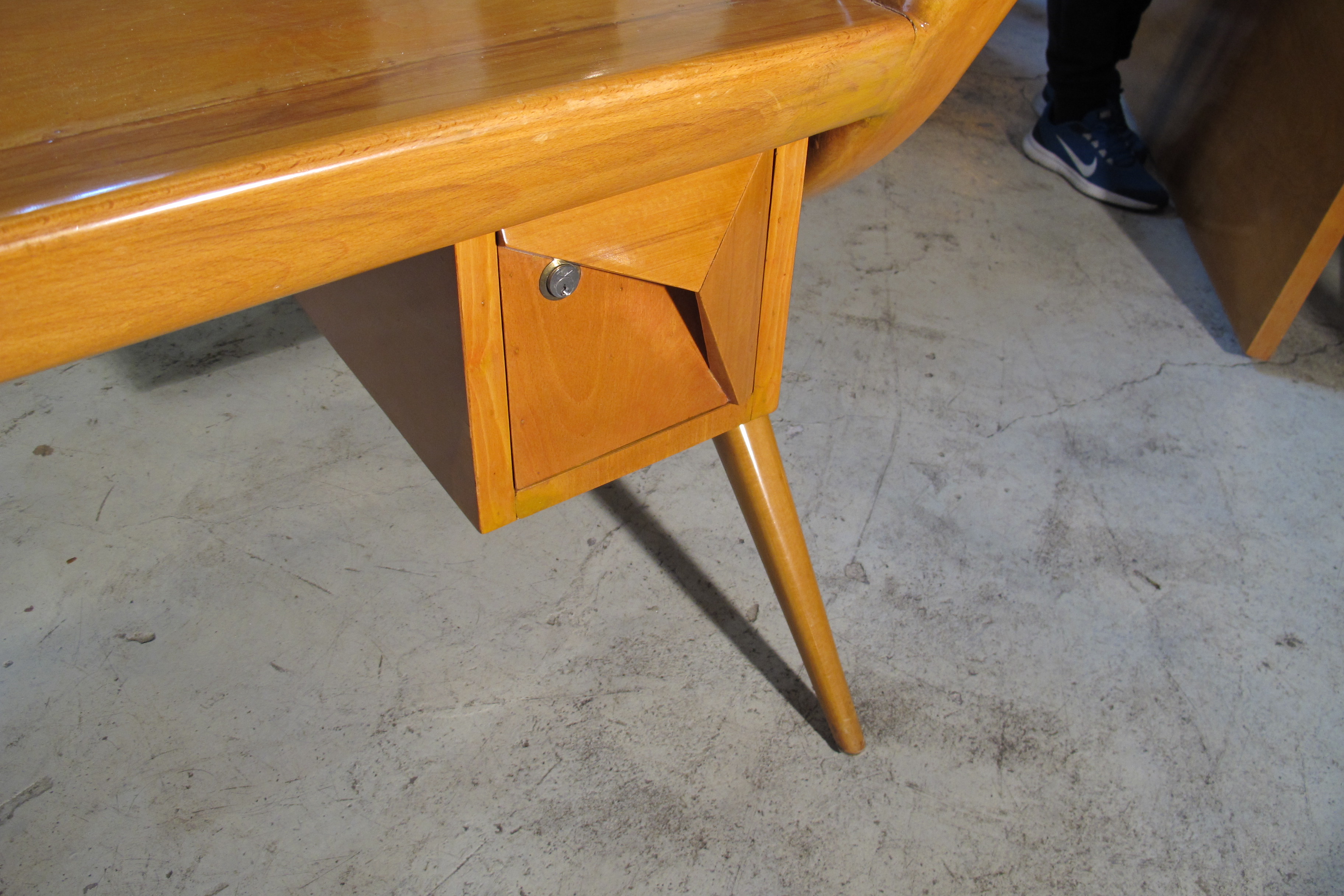 Desk Age 50 Vittorio Dassi Deposito A Original Desk By Vittorio Dassi Age 1950
